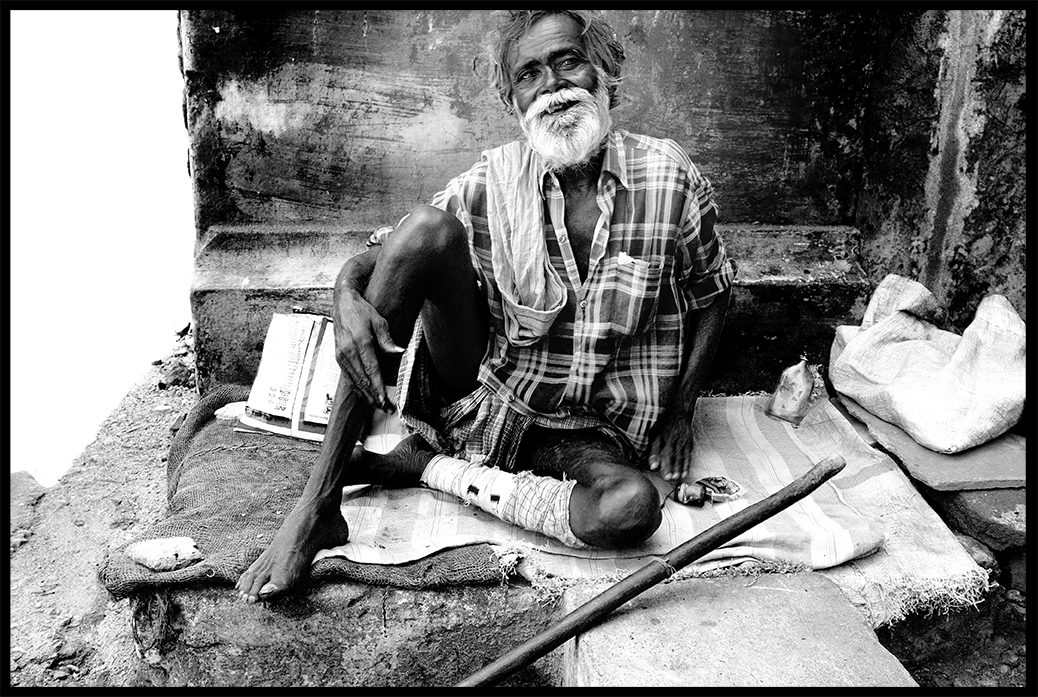 jordi-garcia-homeless-india